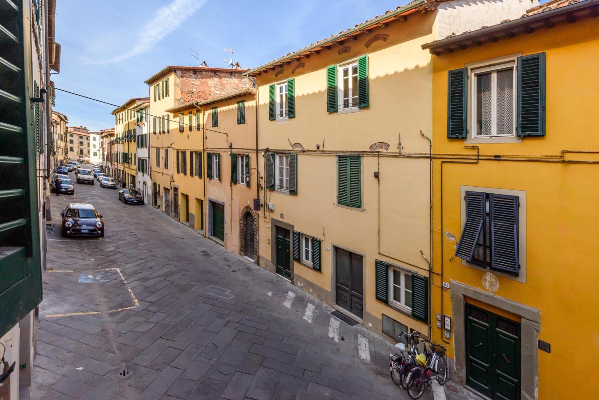 Ferienwohnung Heart Of Lucca Style Whitin The Walls Exterior foto